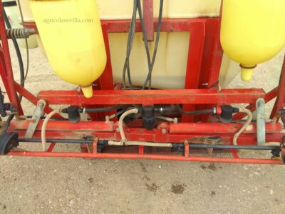 Pulverizador de ocasión de 1.100 litros marca Sanz