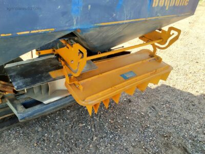 Abonadora de ocasión marca BOGBALLE EX 1300 de 1.300 kg