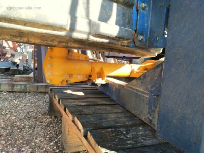 Abonadora de ocasión marca BOGBALLE EX 1300 de 1.300 kg