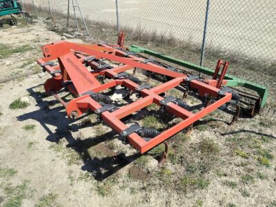 Cultivador Chisel de 19 brazos de 45x20 marca Llorente similar a Gaher, ovlac, Gil
