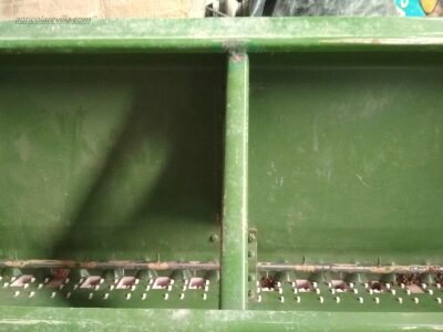 Se vende sembradora usada de bota marca Amazone, modelo D8-30 SUPER. Máquina semi nueva de ocasión de 3 metros de anchura de trabajo