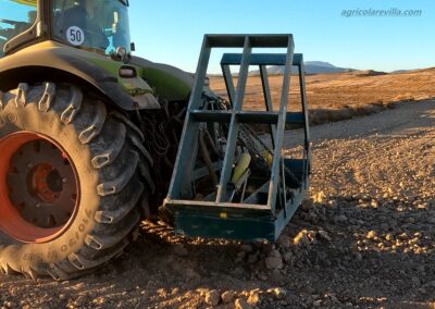 Somos fabricantes de maquinaria agrícola como las marcas Maquinaria Agrícola Sánchez, Maquinaria Agrícola Santiago, Maquinaria Mur, Metálicas Llorente, Montoya y Sevilla y Nueva Casa Grande