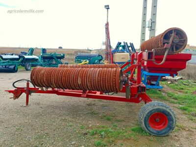 Comercializamos rodillos agrícolas usados de la marca Kverneland, Kuivogne, Askel Spire, Gregorire Besson, Dalbo, Jean de Bru, Goliath y Razol