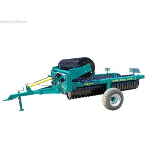 Rodillo de 8,00 m de trabajo marca Revilla modelo Uro 2010. Rulo equipado con tubo de 660 mm.