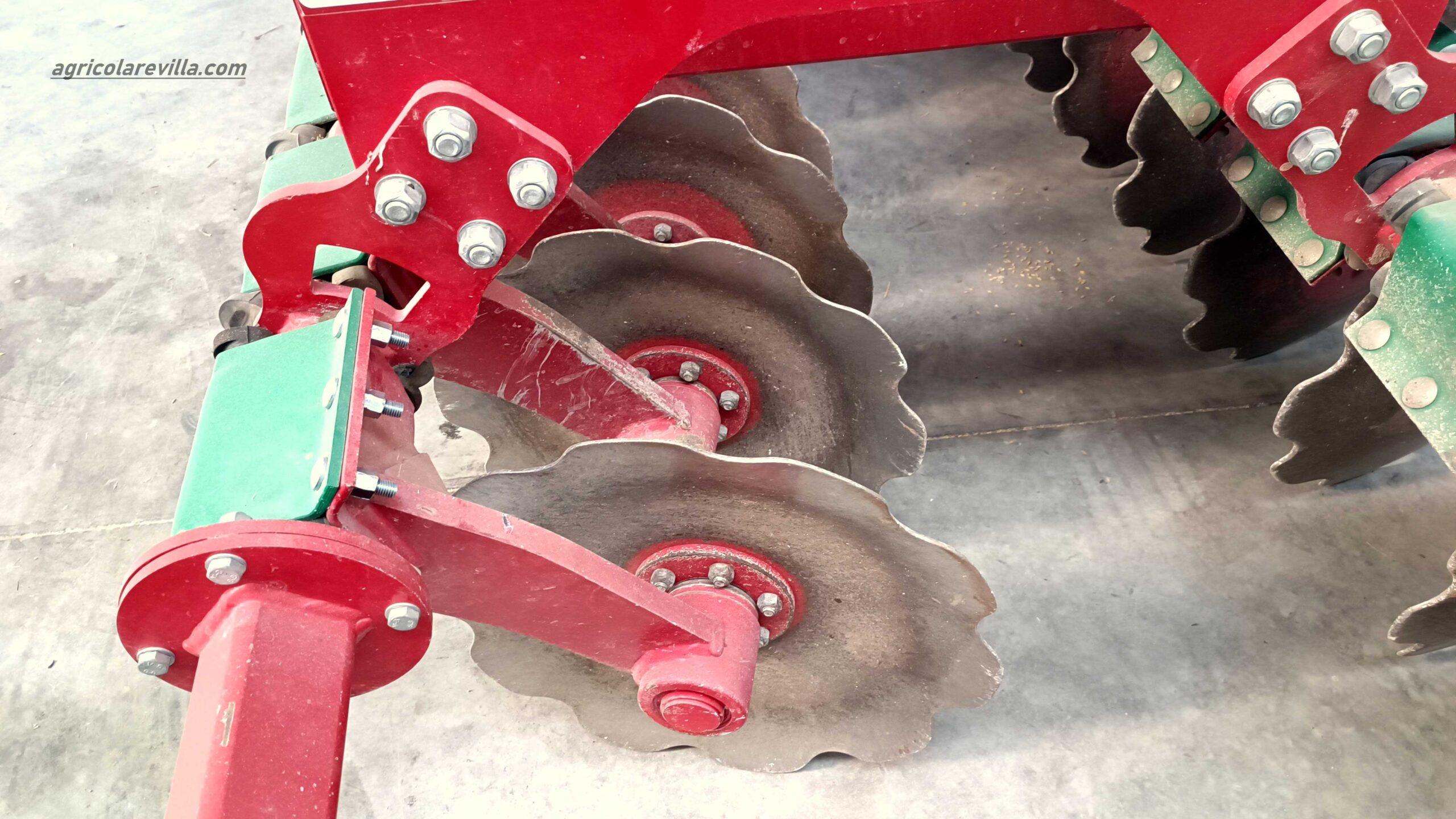 Disponemos de grada rápida usada de la marca Meltal Fach, Lemken, Agromet, Gaher, Gil, Vila