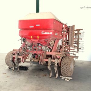 En el campo español las marcas de sembradora más comunes son Amazone, Sola, Lamusa, Gil, Gaspardo, Kverneland, John Deere, Solano Horizonte, Larrosa Arnal, Kuhn Ibérica y Horsch