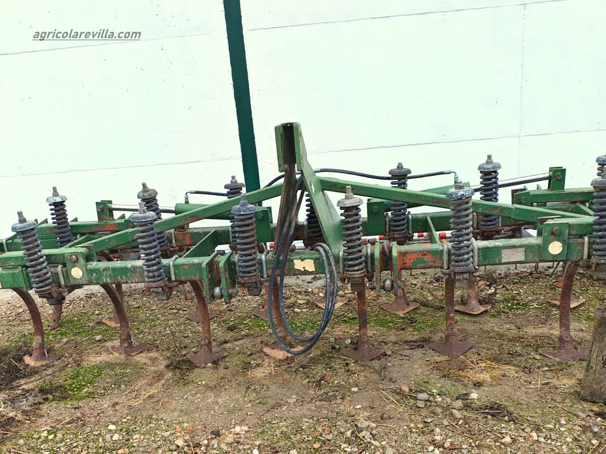 Cultivador chisel de ocasión de 4,80 metros de trabajo marca La Forjadora