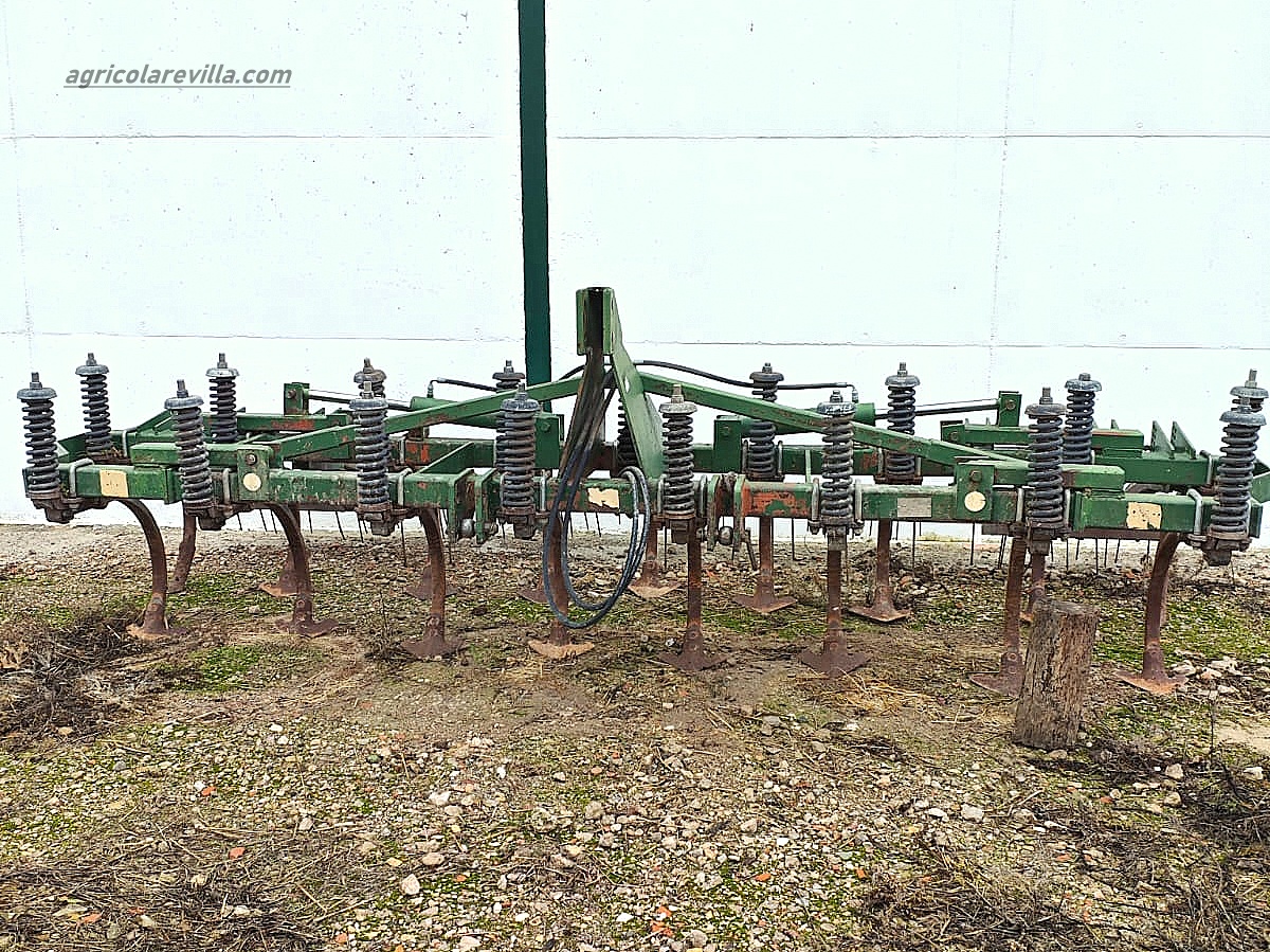 Cultivador chisel de ocasión de 4,80 metros de trabajo marca La Forjadora
