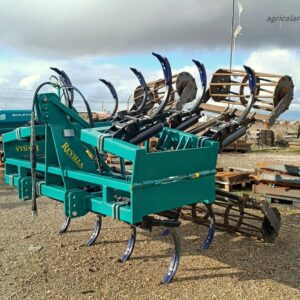 Cultivador chisel de ocasión de 3,70 metros de trabajo marca REVILLA