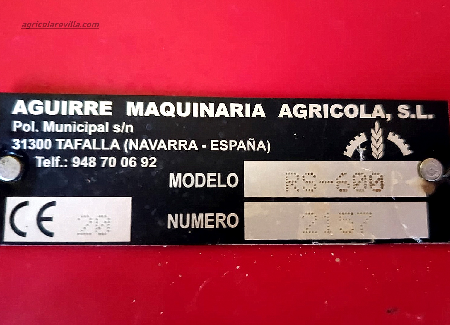 Sembradora neumática de ocasión de 6 m de trabajo marca AGUIRRE, modelo RS 600