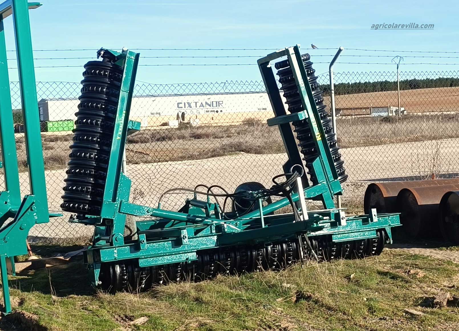 Fabricante de rodillo agrícola plegable en Asturias Avila y Badajoz,